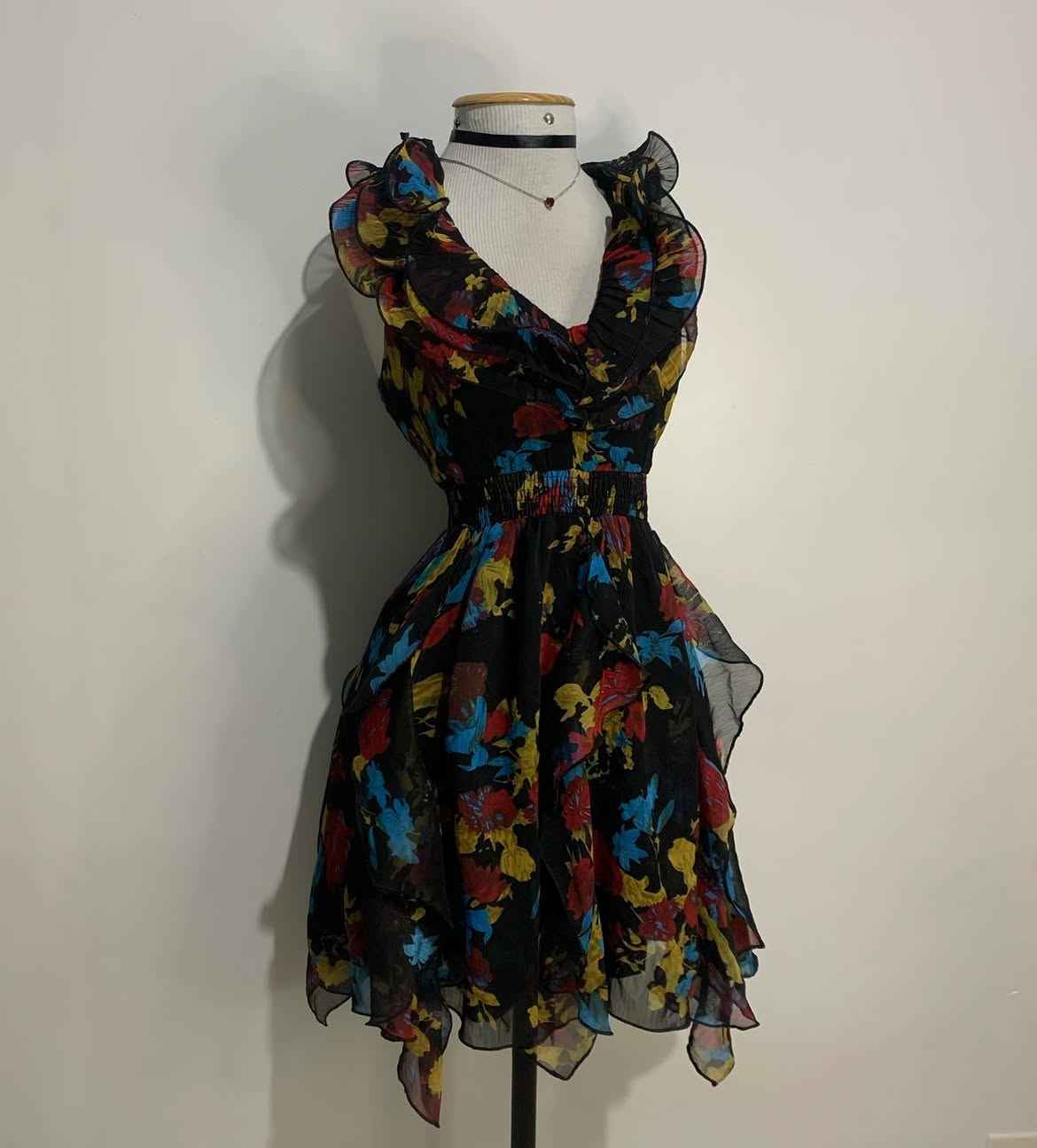 Vestido Preto Florido Garimpo
