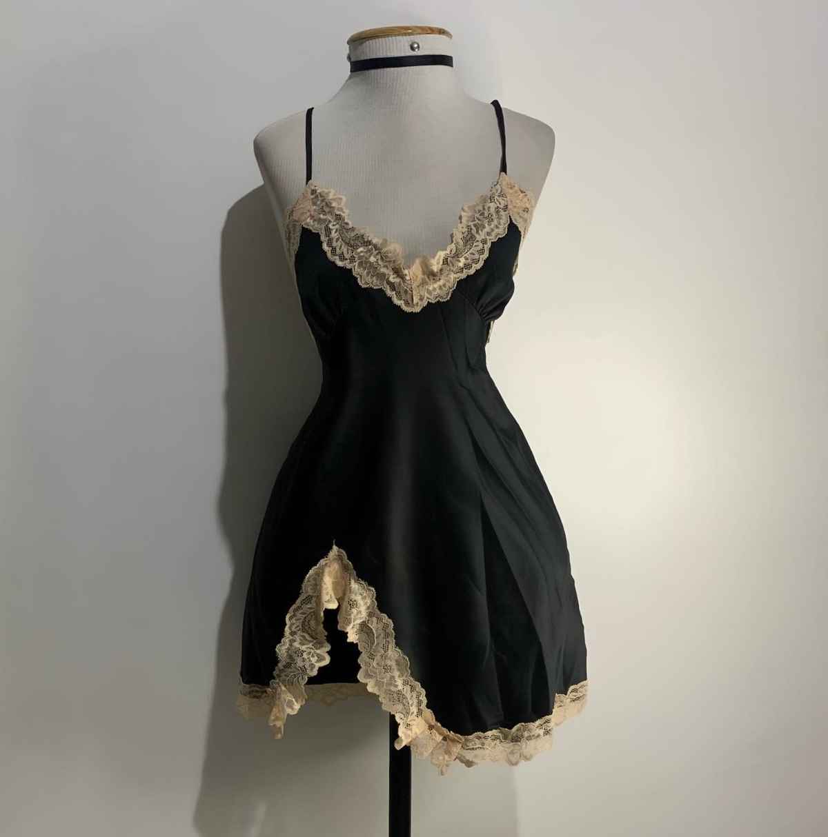 Vestido Camisola Preto Garimpo